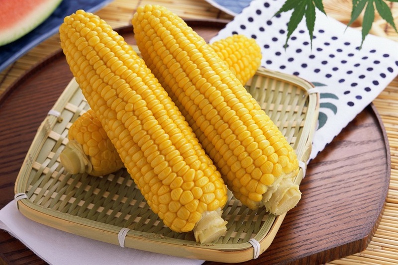 Как и сколько нужно варить кукурузу