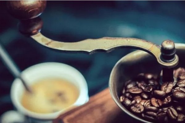 Как делается ароматизированный кофе?