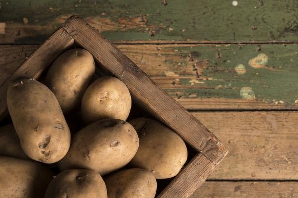 Когда лучше всего сажать картофель: до или после Пасхи?