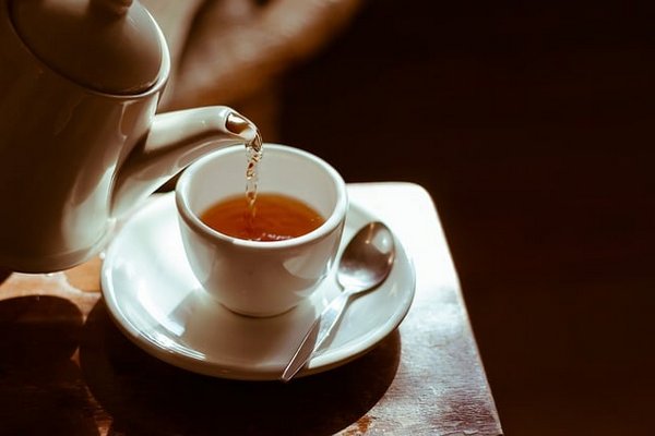 Ученые предупредили об опасности горячего чая — может привести к раку