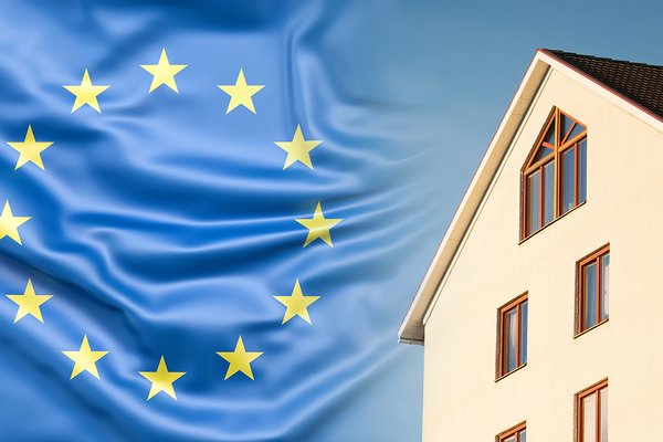 Подсчитано, как долго надо зарабатывать на собственное жилье в Европе