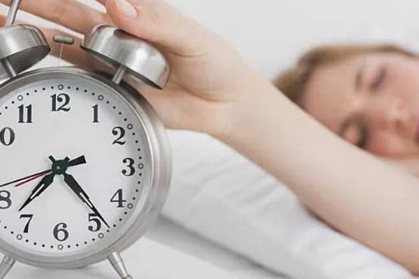 Как избавиться от привычки переставлять будильник на позже