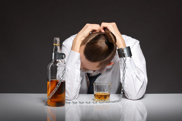 Комбинированный метод лечения от алкоголизма