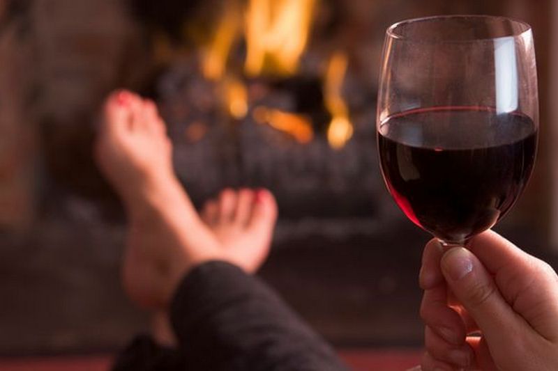 Как вино может предотвратить артрит, а пиво - усугубить заболевание