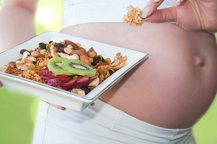 Пять продуктов, от которых лучше отказаться во время беременности