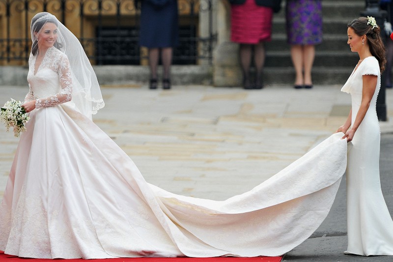 Самые дорогие свадебные платья в истории