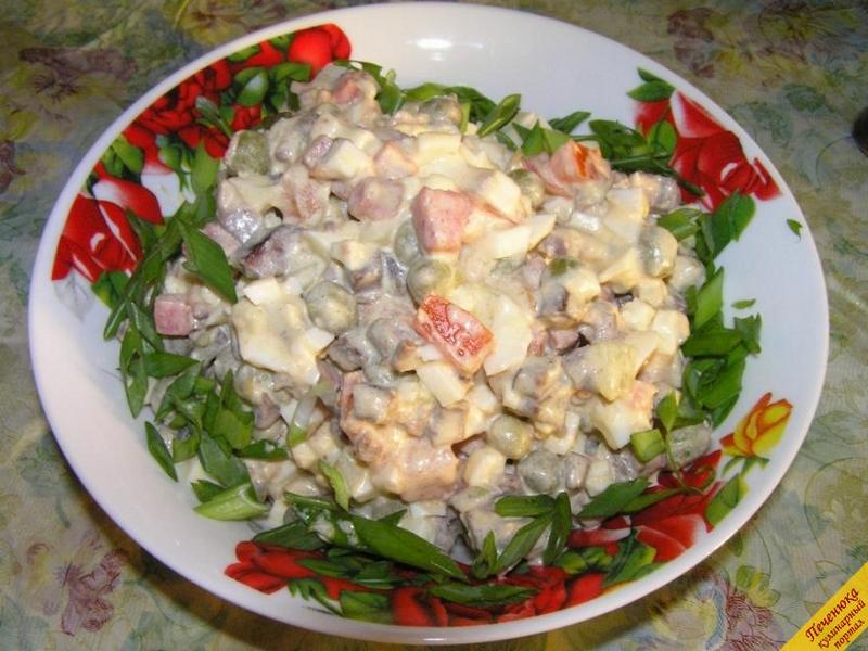 Салат из куриных сердечек — лёгкий и вкусный деликатес