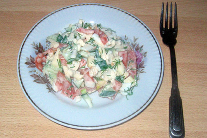Как приготовить весенний салат