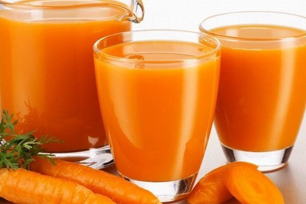 Когда и для чего надо принимать морковный сок