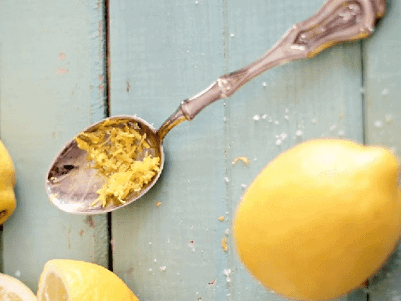 Сахарный скраб с лимоном для омоложения кожи
