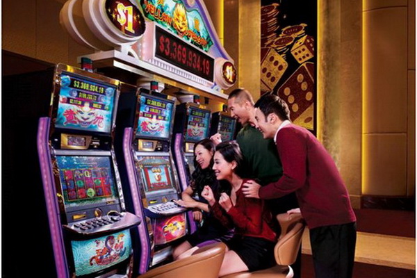 Игровые автоматы казино Вулкан на деньги и бесплатно