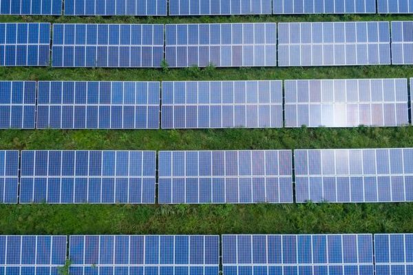 Окна будущего: ученые изобрели сверхэффективные прозрачные солнечные батареи