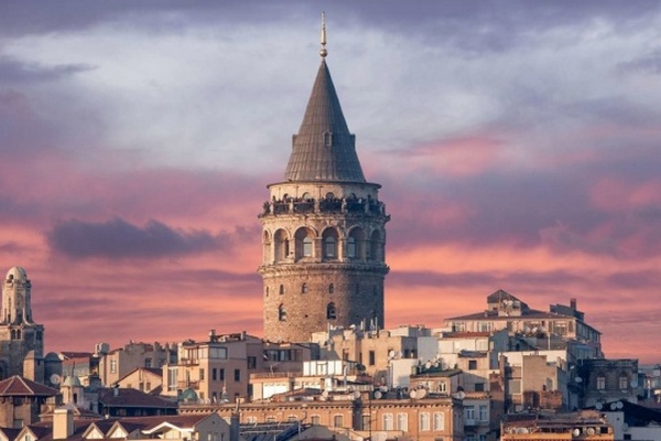 Галатскую башню в Стамбуле открыли после реставрации