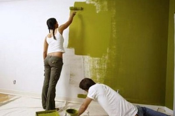 Можно ли смешивать краски для стен и потолка? Если можно, то какие?
