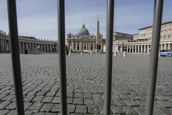 Ватиканские музеи закрывают из-за COVID-19