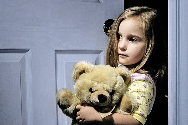 Почему ошибочно общаясь в присутствии ребенка, не учитывать детские страхи