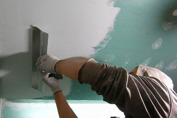 Как подготовить поверхность стен к покраске?