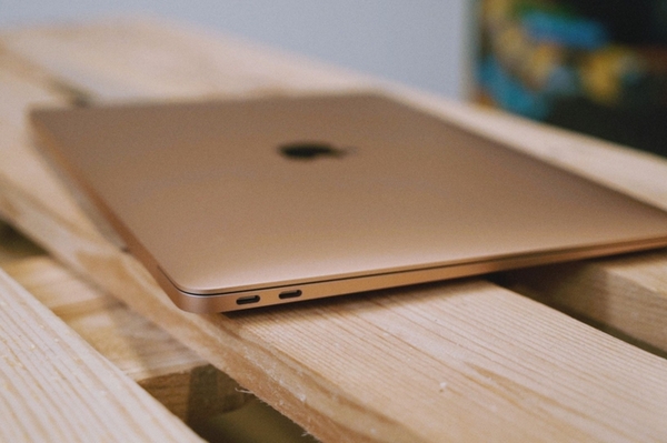 Почему пользуется популярностью MacBook Air Gold?