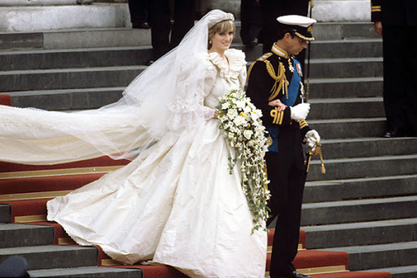 Свадебное платье леди Дианы Спенсер, принцессы Уэльской