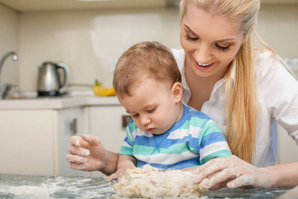 Ваш личный шеф-повар: 5 причин научить ребенка готовить