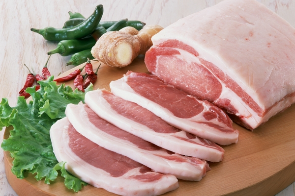 Свинина: польза, калорийность, особенности