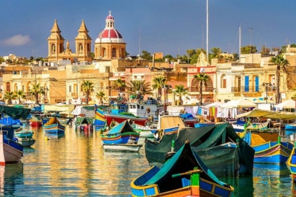 Мальта разрешит въезд невакцинированным туристам при условии прохождения карантина