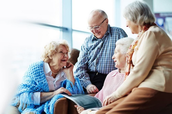 Частные дома престарелых: забота о стариках или сделка с совестью?