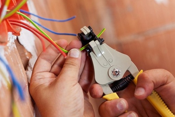 Материал проводника и сечение кабеля