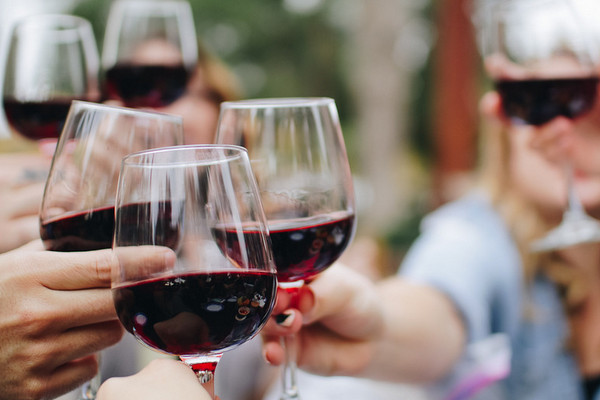 Польза и вред красного сухого вина: что нужно знать об употреблении эт