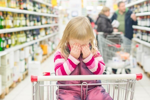 Что делать если ребенок постоянно кричит в магазине?