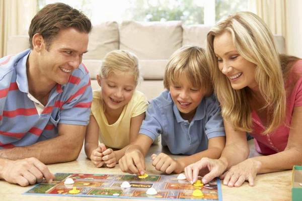 5 настольных игр для всей семьи