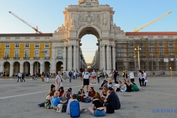 Португалия изменила правила въезда для туристов из Украины