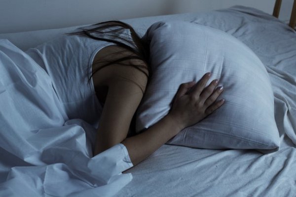 Условия стресса: как уснуть при бессоннице