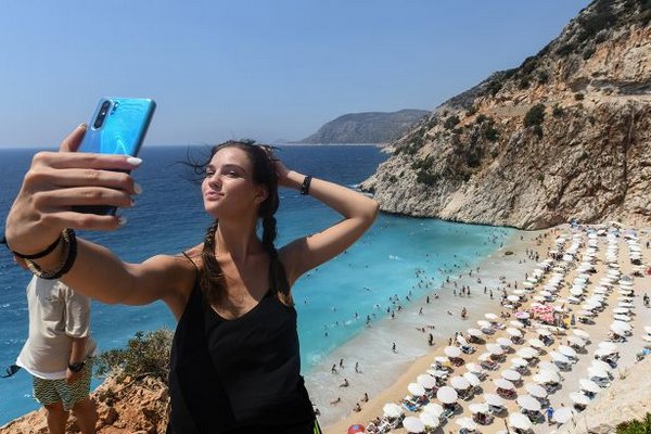 Как защитить смартфон на пляже: дельные советы
