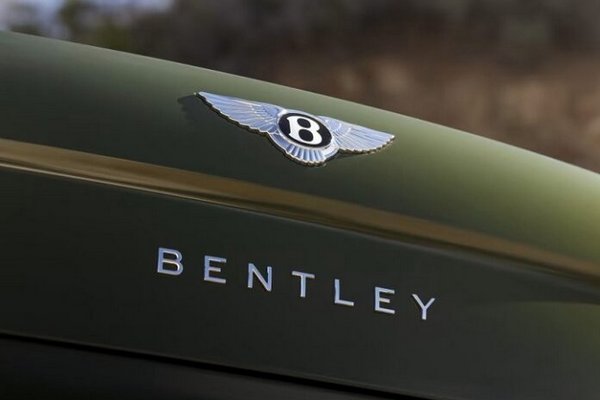 Премьера первого в истории Bentley электрокара отложена до 2026 года