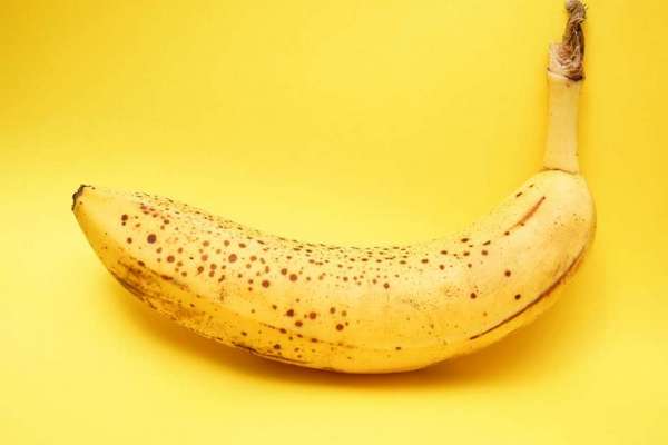 Снижают давление и улучшают настроение: как бананы влияют на здоровье