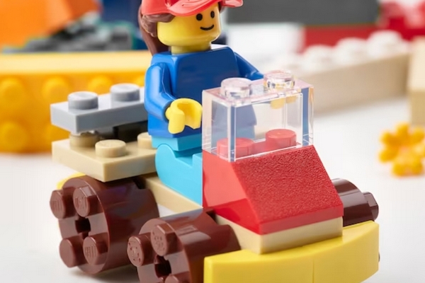Какую пользу ребенок получает от конструктора Лего?