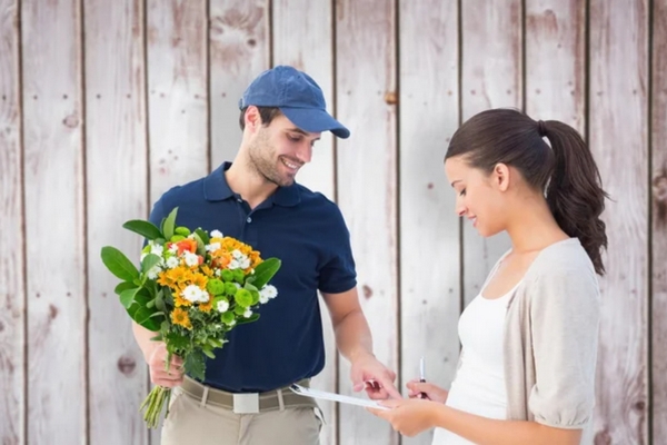 Доставка цветов - отличный способ порадовать близких или вторую половинку
