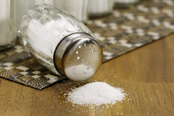 Низкое потребление соли опасно – ученые