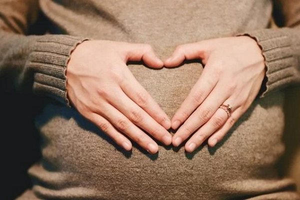 Ученые выяснили, что заражение Covid-19 во время беременности повышает риск аутизма у мальчиков