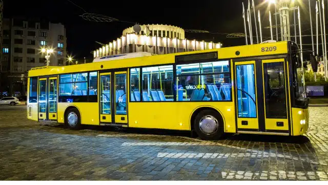 В Киеве из-за проведения ярмарок изменят маршруты некоторые автобусы