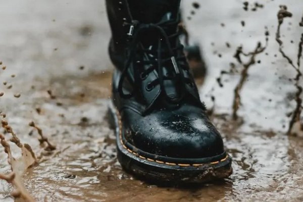 Как высушить мокрую обувь зимой: четыре действенных лайфхака