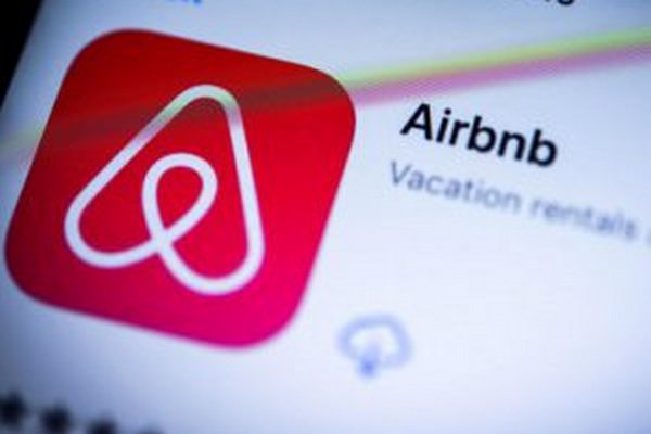 Airbnb поможет Украине с развитием туризма