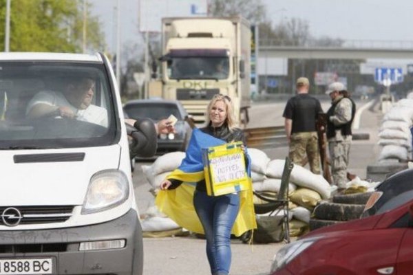 Украинских водителей предупредили о жестких ограничениях на дорогах