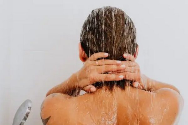 3 самые грязные части тела: вы забываете мыть их в душе