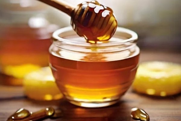 Действительно ли мед полезен: что известно о продукте
