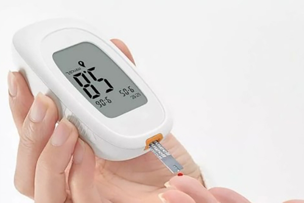 Як обрати глюкометр: поради та важливі критерії