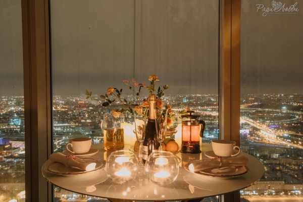 Вечер над высотами: романтика в Москва-Сити