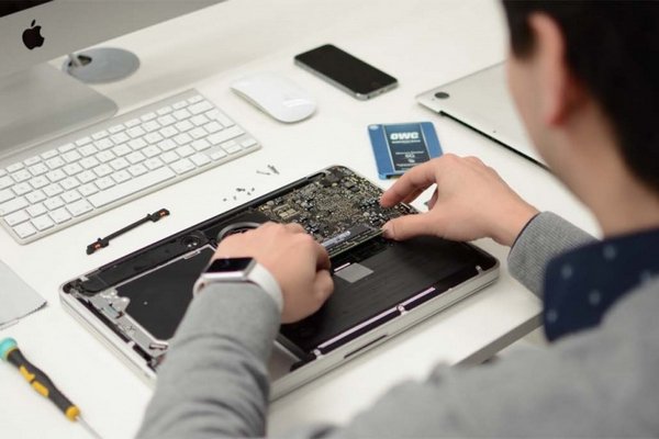Почему ломается MacBook и где его отремонтировать