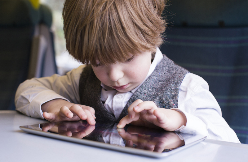 Дети и электронно-информационный мир